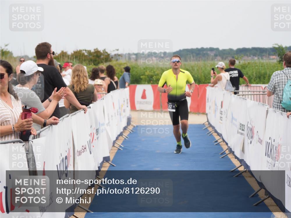 22.06.2025 - Viking Triathlon MichiJ http://msf.ph/oto/8126290 22.06.2025 15:17:55 Ziel 312 meine-sportfotos.de
