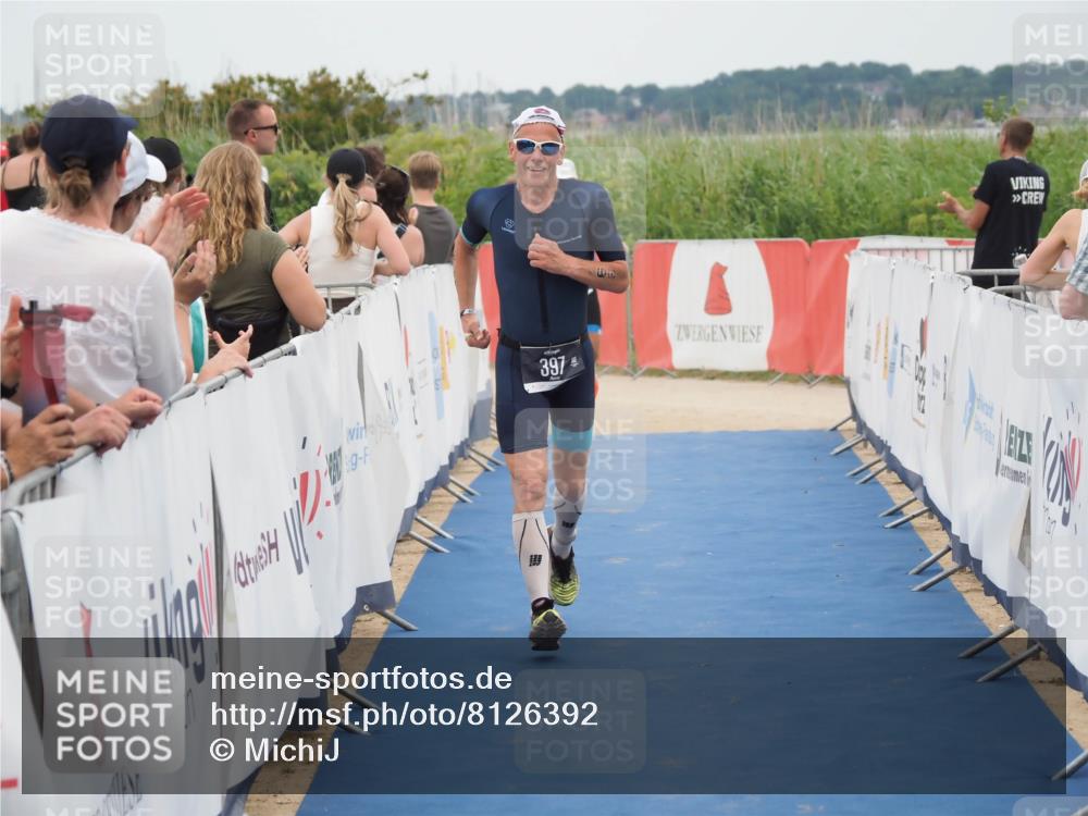 22.06.2025 - Viking Triathlon MichiJ http://msf.ph/oto/8126392 22.06.2025 15:23:12 Ziel 397 meine-sportfotos.de