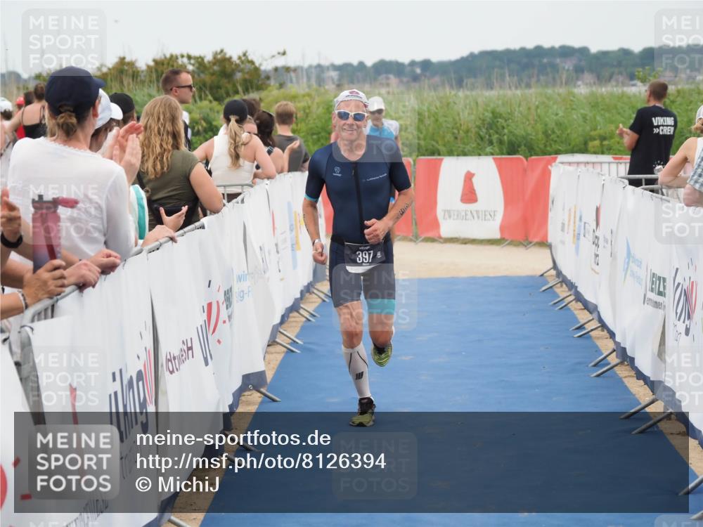 22.06.2025 - Viking Triathlon MichiJ http://msf.ph/oto/8126394 22.06.2025 15:23:13 Ziel 158, 397 meine-sportfotos.de