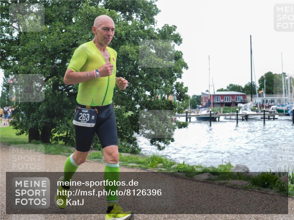 22.06.2025 - Viking Triathlon KatJ http://msf.ph/oto/8126396 22.06.2025 15:29:16 Laufen 263 meine-sportfotos.de