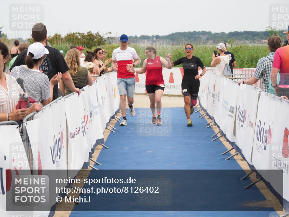 22.06.2025 - Viking Triathlon MichiJ http://msf.ph/oto/8126402 22.06.2025 15:18:05 Ziel 616 meine-sportfotos.de