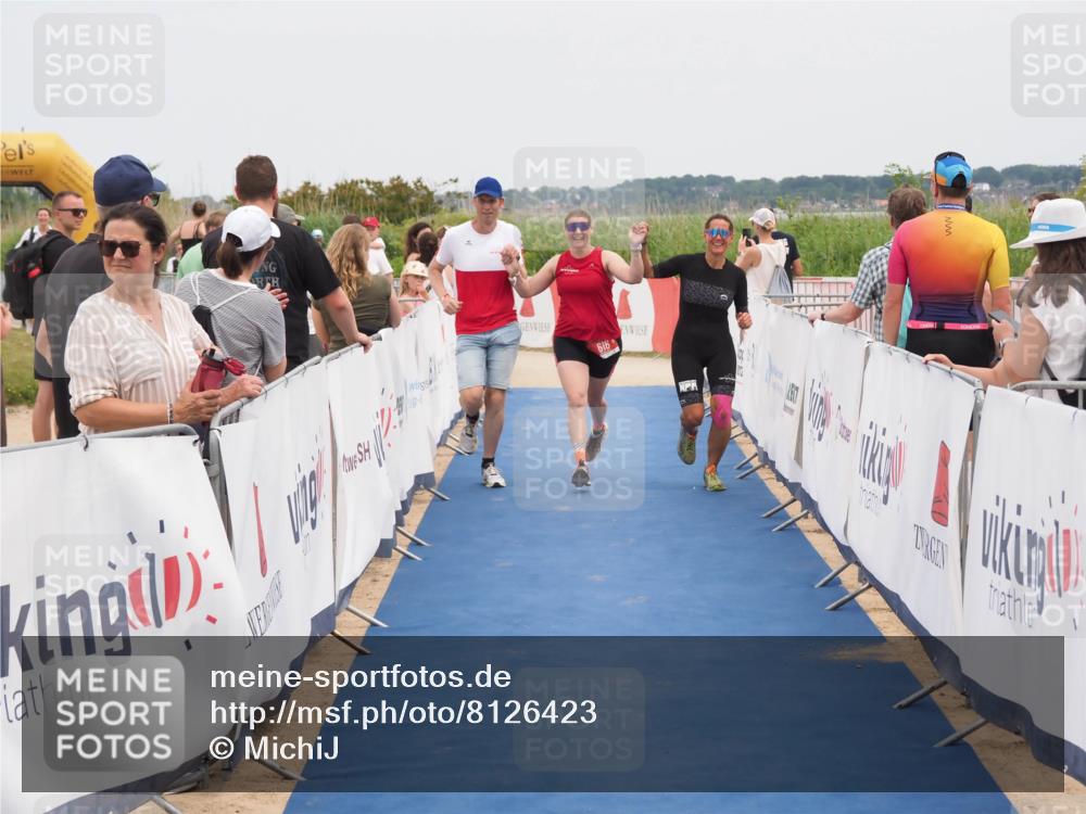 22.06.2025 - Viking Triathlon MichiJ http://msf.ph/oto/8126423 22.06.2025 15:18:07 Ziel 616 meine-sportfotos.de