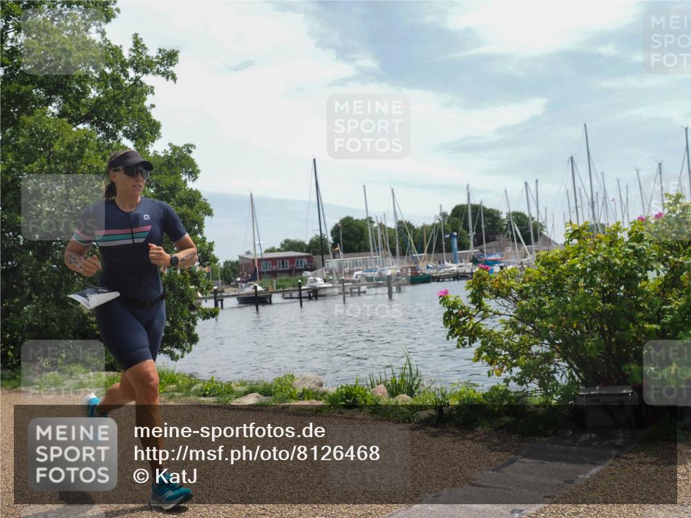 22.06.2025 - Viking Triathlon KatJ http://msf.ph/oto/8126468 22.06.2025 13:09:24 Laufen 301 meine-sportfotos.de