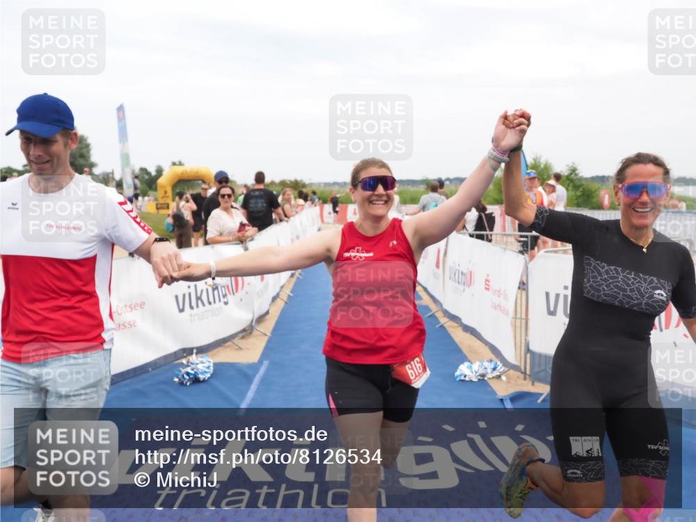 22.06.2025 - Viking Triathlon MichiJ http://msf.ph/oto/8126534 22.06.2025 15:18:10 Ziel 616 meine-sportfotos.de