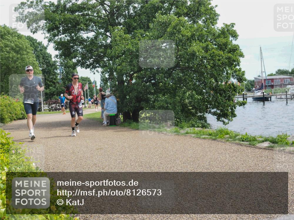 22.06.2025 - Viking Triathlon KatJ http://msf.ph/oto/8126573 22.06.2025 13:47:08 Laufen 492, 506 meine-sportfotos.de