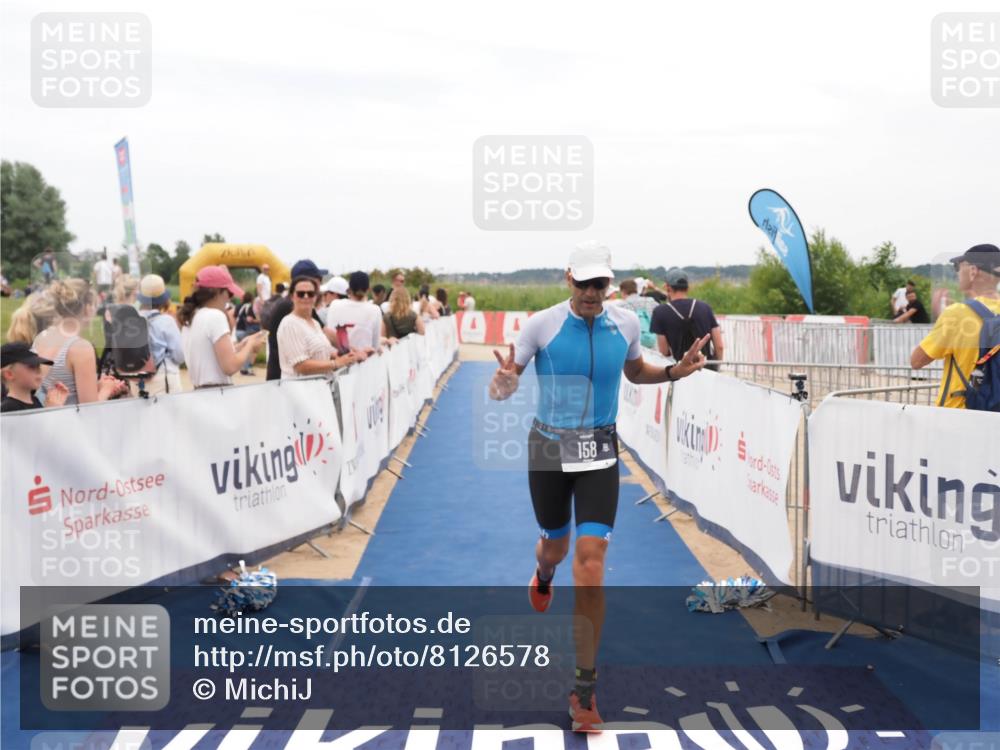 22.06.2025 - Viking Triathlon MichiJ http://msf.ph/oto/8126578 22.06.2025 15:23:19 Ziel 158, 397 meine-sportfotos.de
