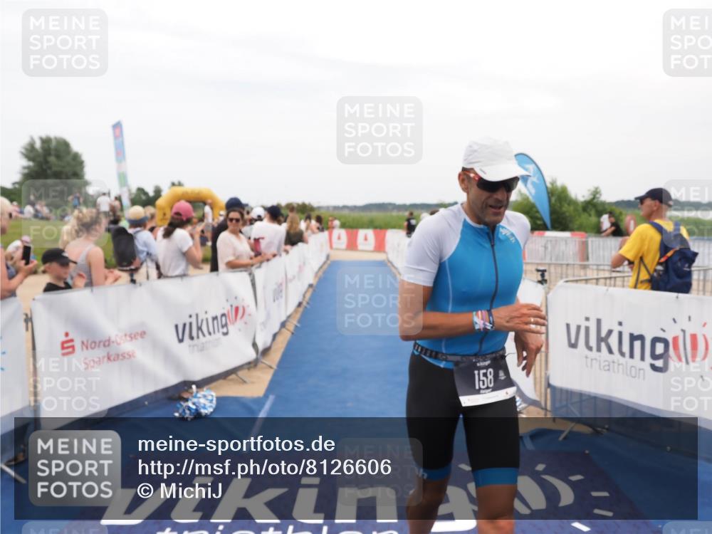 22.06.2025 - Viking Triathlon MichiJ http://msf.ph/oto/8126606 22.06.2025 15:23:20 Ziel 158 meine-sportfotos.de