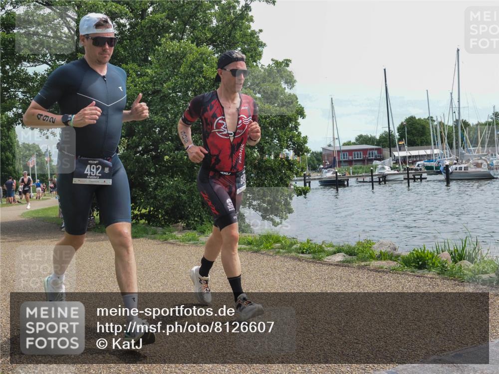 22.06.2025 - Viking Triathlon KatJ http://msf.ph/oto/8126607 22.06.2025 13:47:10 Laufen 492, 506 meine-sportfotos.de