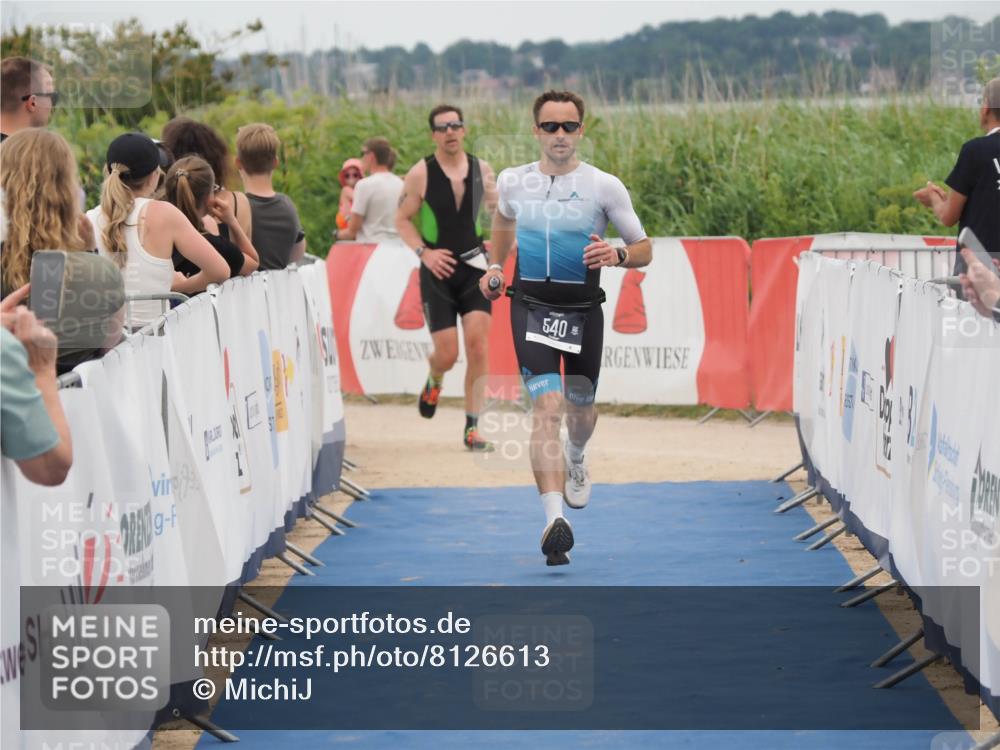 22.06.2025 - Viking Triathlon MichiJ http://msf.ph/oto/8126613 22.06.2025 15:24:03 Ziel 366, 540 meine-sportfotos.de