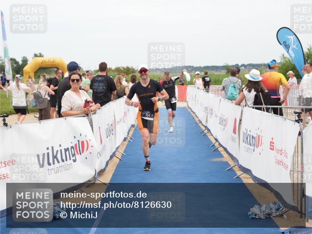 22.06.2025 - Viking Triathlon MichiJ http://msf.ph/oto/8126630 22.06.2025 15:18:17 Ziel 164, 300 meine-sportfotos.de