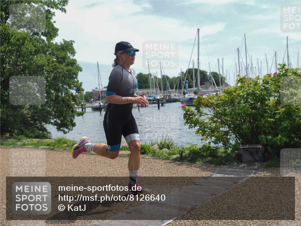 22.06.2025 - Viking Triathlon KatJ http://msf.ph/oto/8126640 22.06.2025 13:09:46 Laufen 12, 616 meine-sportfotos.de