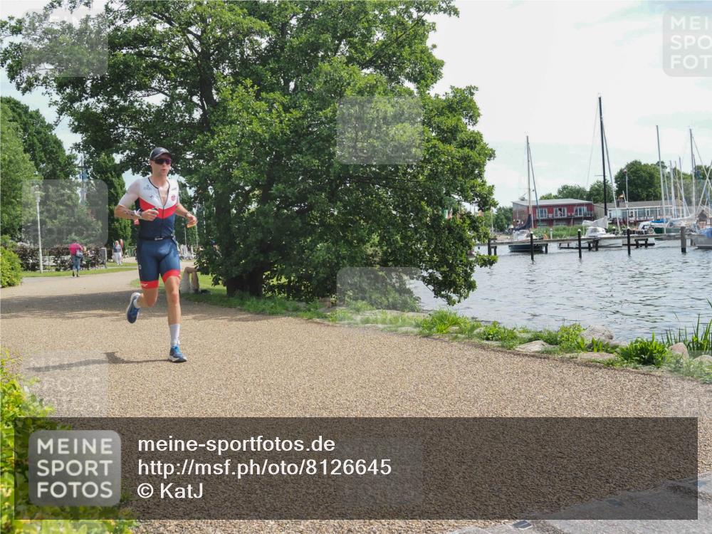 22.06.2025 - Viking Triathlon KatJ http://msf.ph/oto/8126645 22.06.2025 13:09:51 Laufen 196 meine-sportfotos.de
