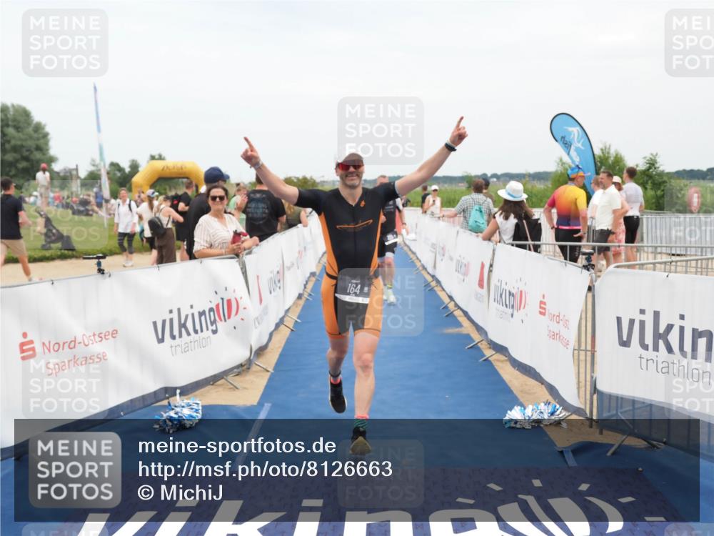 22.06.2025 - Viking Triathlon MichiJ http://msf.ph/oto/8126663 22.06.2025 15:18:18 Ziel 164, 300 meine-sportfotos.de