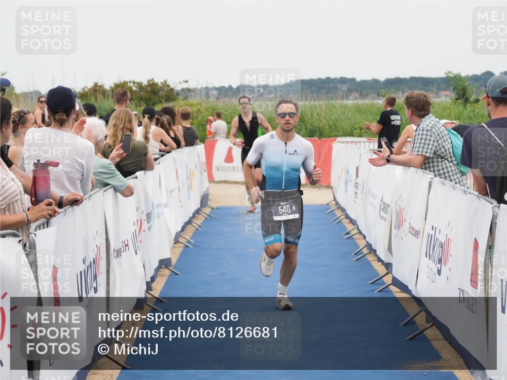 22.06.2025 - Viking Triathlon MichiJ http://msf.ph/oto/8126681 22.06.2025 15:24:04 Ziel 366, 540 meine-sportfotos.de