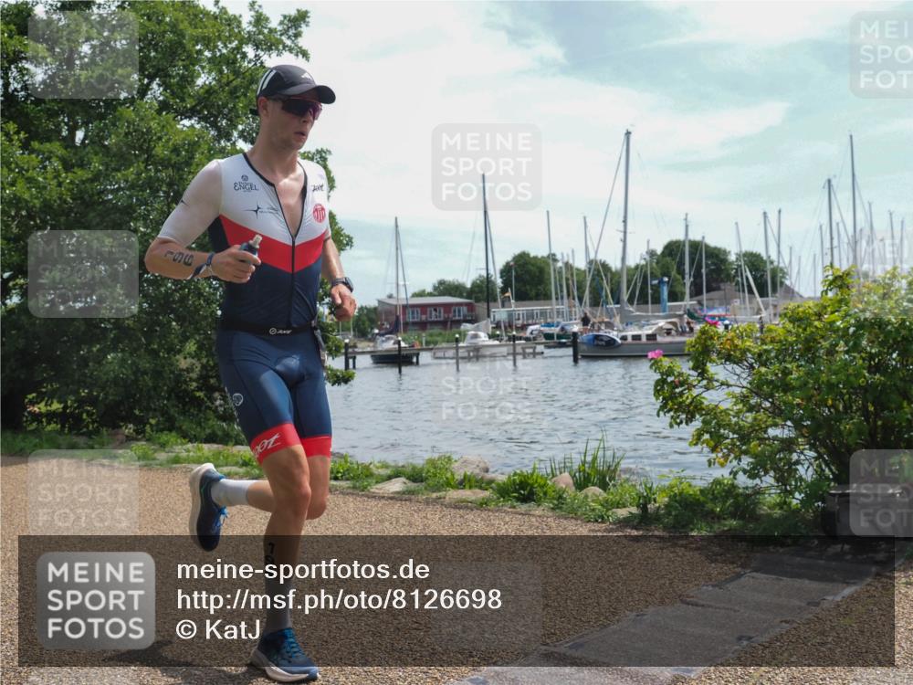 22.06.2025 - Viking Triathlon KatJ http://msf.ph/oto/8126698 22.06.2025 13:09:52 Laufen 196 meine-sportfotos.de