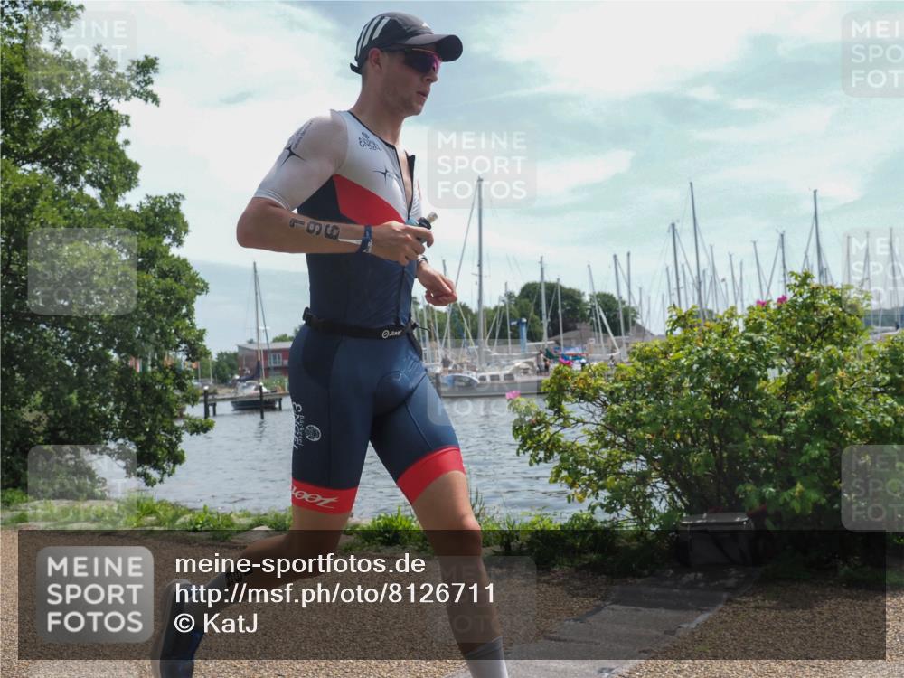 22.06.2025 - Viking Triathlon KatJ http://msf.ph/oto/8126711 22.06.2025 13:09:52 Laufen 196 meine-sportfotos.de