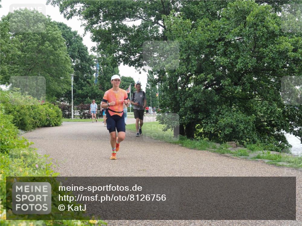 22.06.2025 - Viking Triathlon KatJ http://msf.ph/oto/8126756 22.06.2025 15:30:20 Laufen 130 meine-sportfotos.de