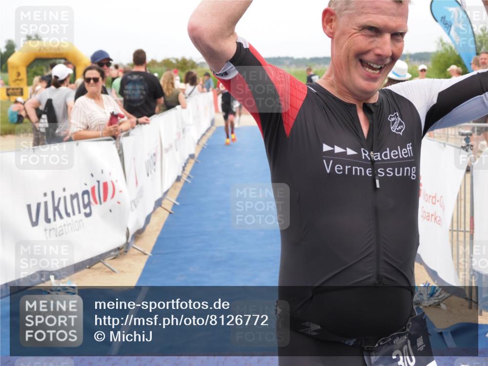 22.06.2025 - Viking Triathlon MichiJ http://msf.ph/oto/8126772 22.06.2025 15:18:22 Ziel 164, 235, 247, 300 meine-sportfotos.de