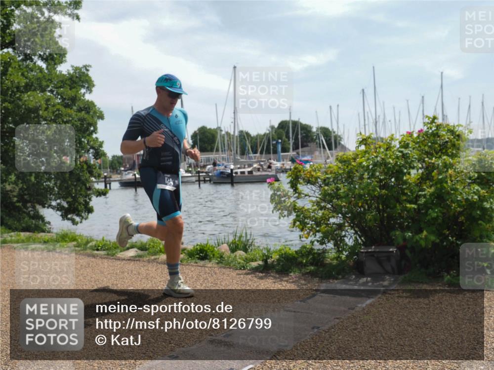 22.06.2025 - Viking Triathlon KatJ http://msf.ph/oto/8126799 22.06.2025 13:10:05 Laufen 124 meine-sportfotos.de