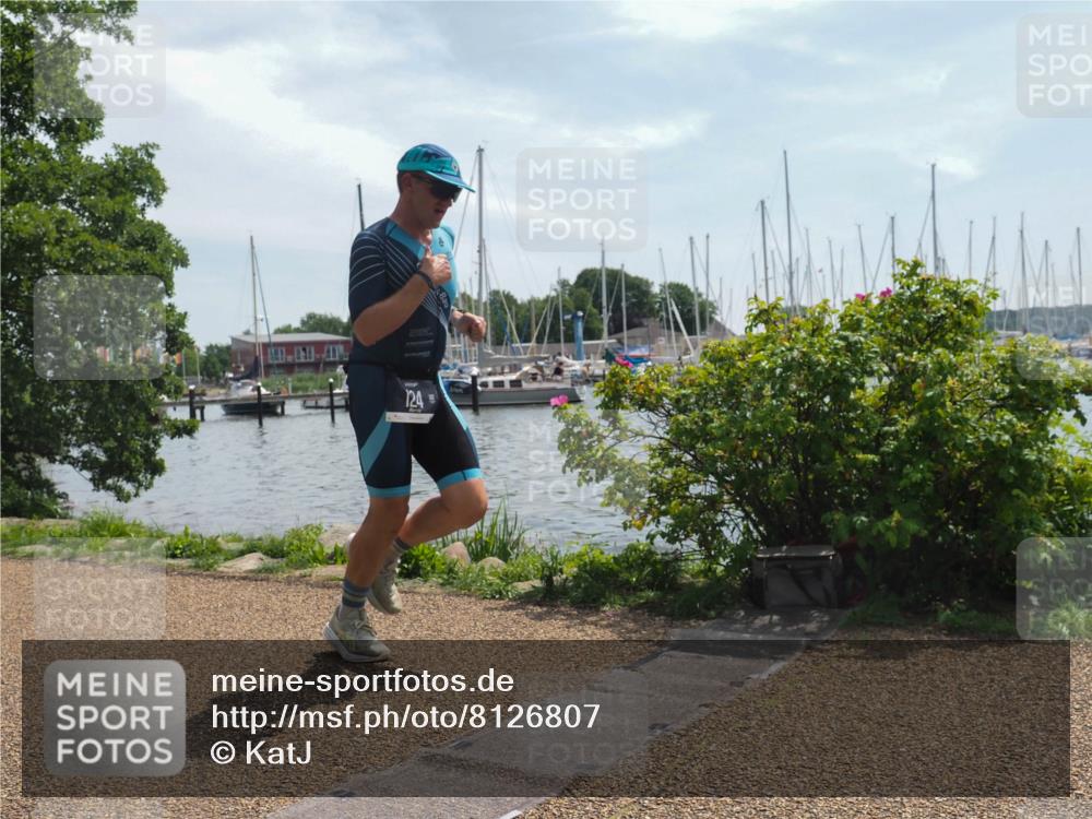 22.06.2025 - Viking Triathlon KatJ http://msf.ph/oto/8126807 22.06.2025 13:10:05 Laufen 124 meine-sportfotos.de