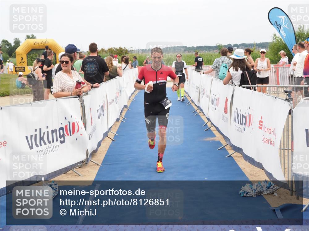 22.06.2025 - Viking Triathlon MichiJ http://msf.ph/oto/8126851 22.06.2025 15:18:25 Ziel 235, 247, 300 meine-sportfotos.de