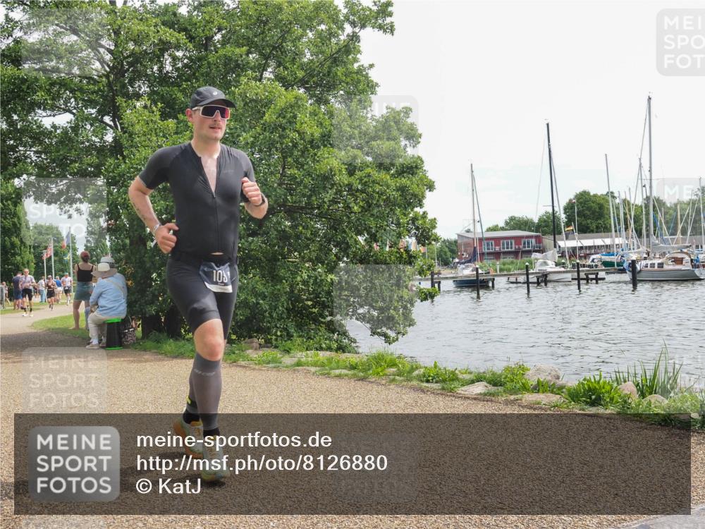 22.06.2025 - Viking Triathlon KatJ http://msf.ph/oto/8126880 22.06.2025 13:48:04 Laufen 103 meine-sportfotos.de