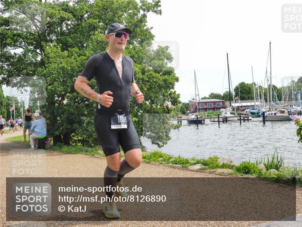 22.06.2025 - Viking Triathlon KatJ http://msf.ph/oto/8126890 22.06.2025 13:48:04 Laufen 103 meine-sportfotos.de
