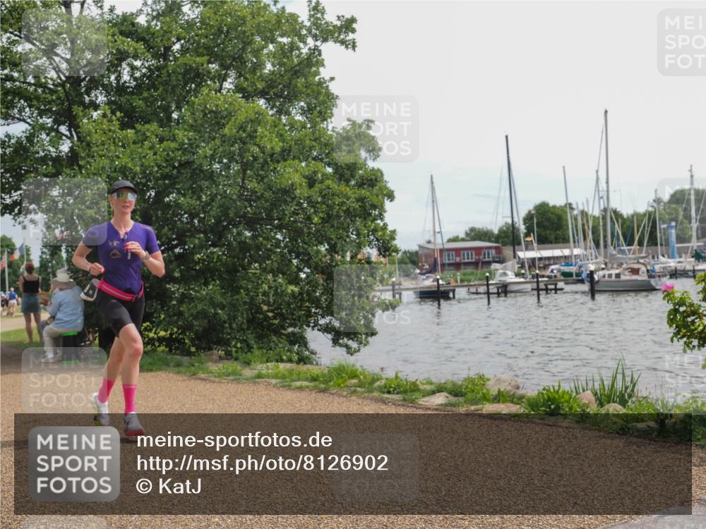 22.06.2025 - Viking Triathlon KatJ http://msf.ph/oto/8126902 22.06.2025 13:48:08 Laufen 273, 299 meine-sportfotos.de