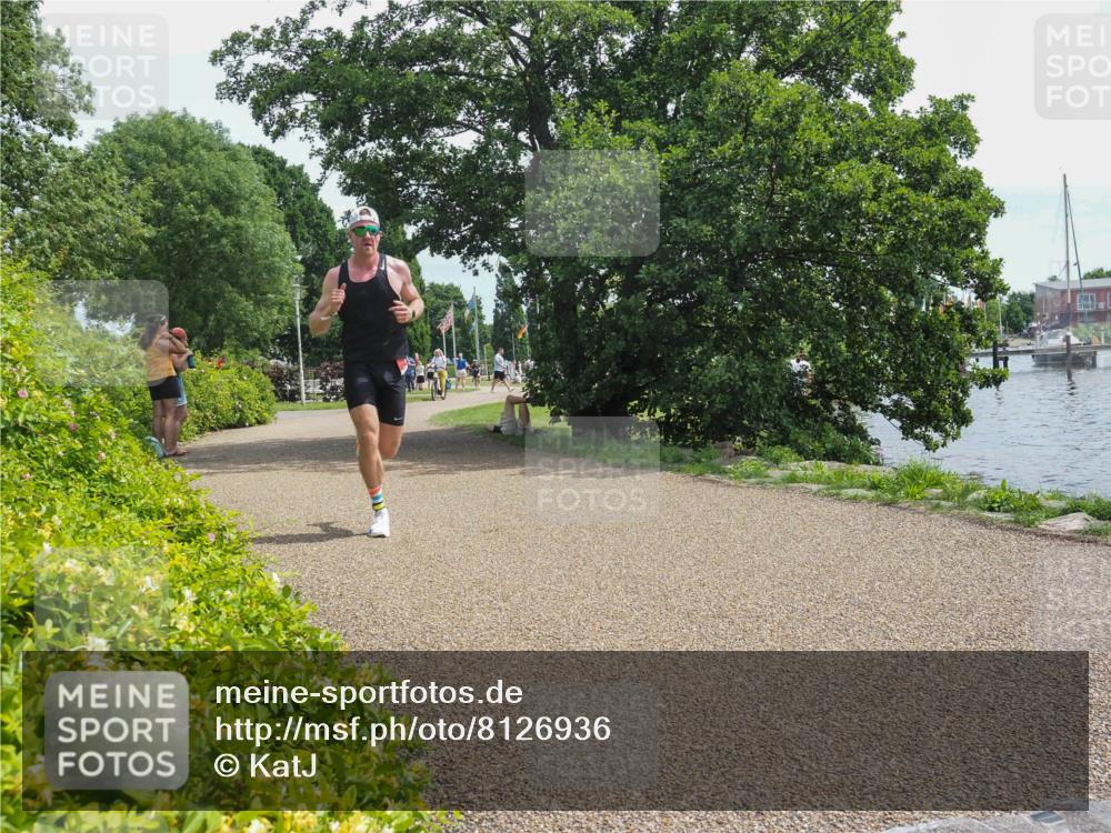 22.06.2025 - Viking Triathlon KatJ http://msf.ph/oto/8126936 22.06.2025 13:10:57 Laufen 661 meine-sportfotos.de