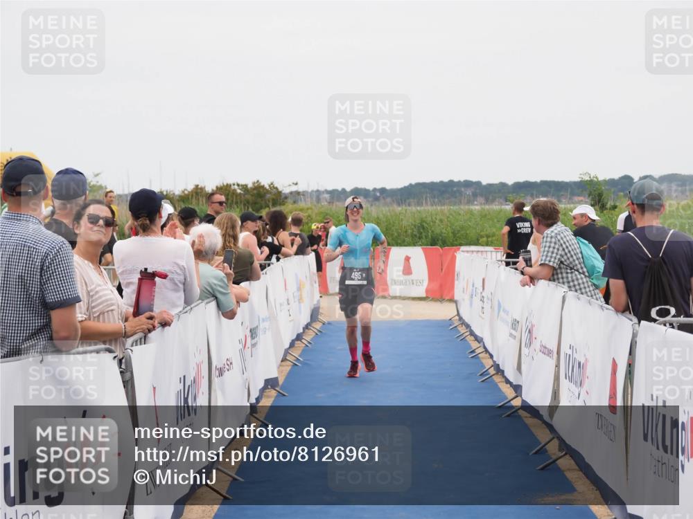 22.06.2025 - Viking Triathlon MichiJ http://msf.ph/oto/8126961 22.06.2025 15:24:16 Ziel 495 meine-sportfotos.de