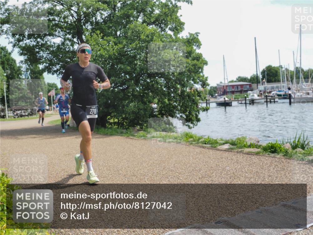 22.06.2025 - Viking Triathlon KatJ http://msf.ph/oto/8127042 22.06.2025 13:11:14 Laufen 135, 278 meine-sportfotos.de