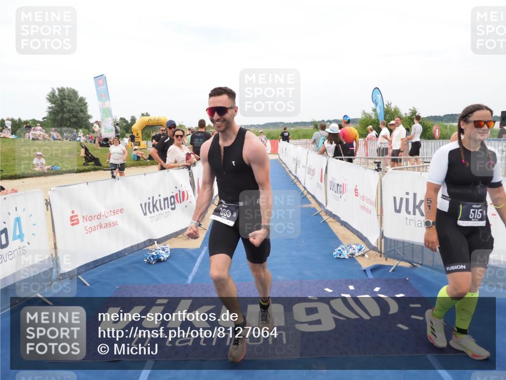 22.06.2025 - Viking Triathlon MichiJ http://msf.ph/oto/8127064 22.06.2025 15:18:35 Ziel 175, 399 meine-sportfotos.de