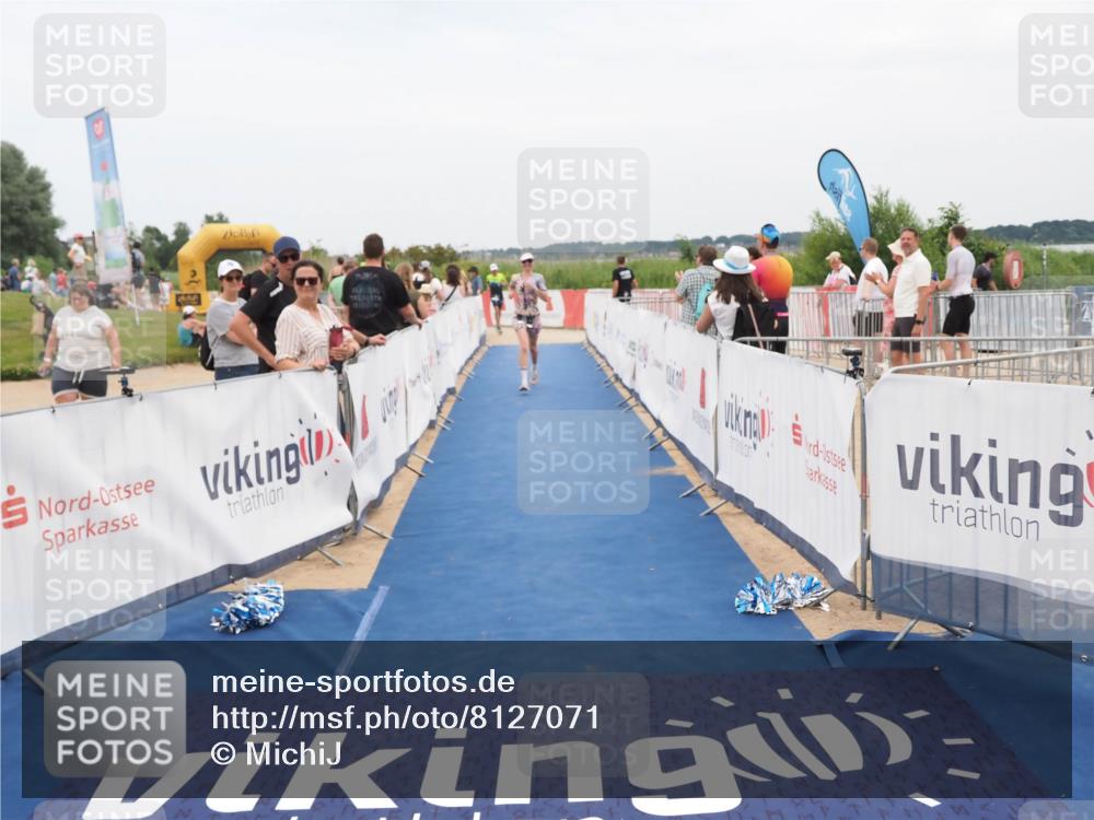 22.06.2025 - Viking Triathlon MichiJ http://msf.ph/oto/8127071 22.06.2025 15:18:36 Ziel 175, 399 meine-sportfotos.de
