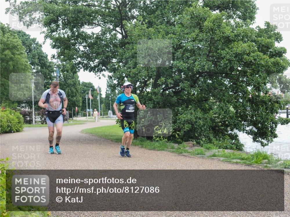 22.06.2025 - Viking Triathlon KatJ http://msf.ph/oto/8127086 22.06.2025 15:31:20 Laufen 76, 489 meine-sportfotos.de