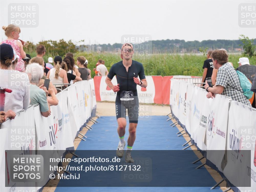 22.06.2025 - Viking Triathlon MichiJ http://msf.ph/oto/8127132 22.06.2025 15:24:25 Ziel 185 meine-sportfotos.de