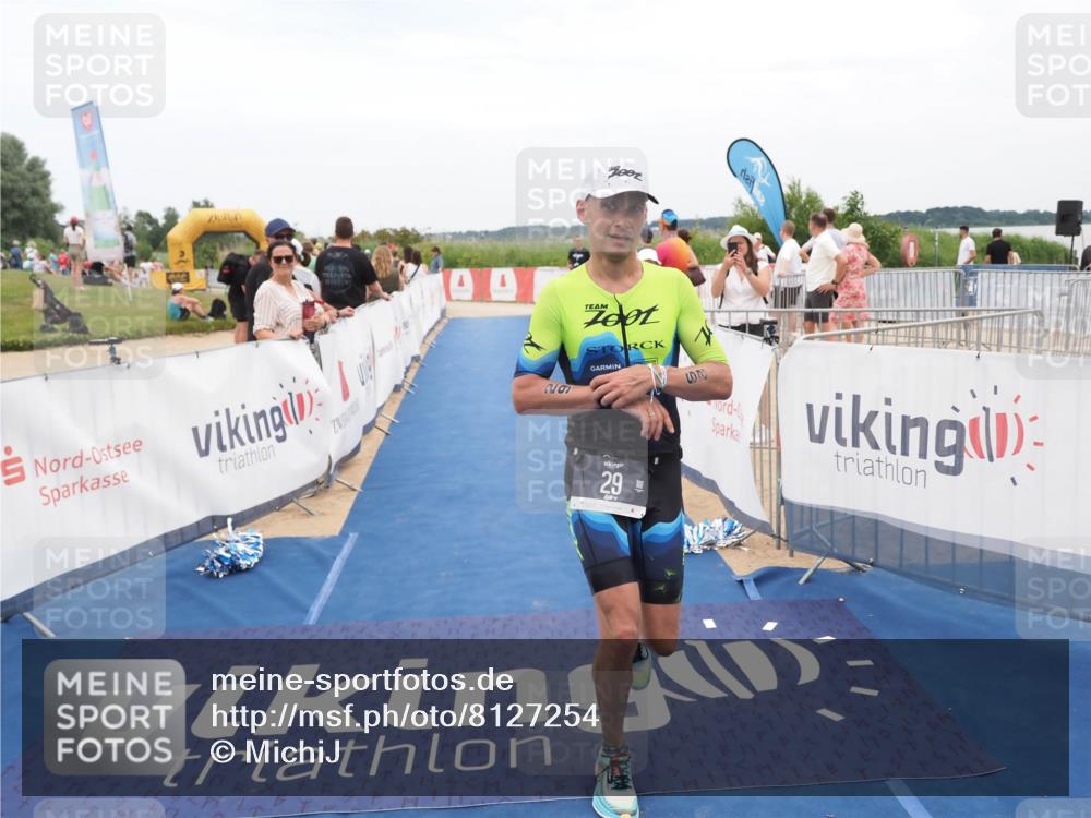22.06.2025 - Viking Triathlon MichiJ http://msf.ph/oto/8127254 22.06.2025 15:18:44 Ziel 29, 175 meine-sportfotos.de
