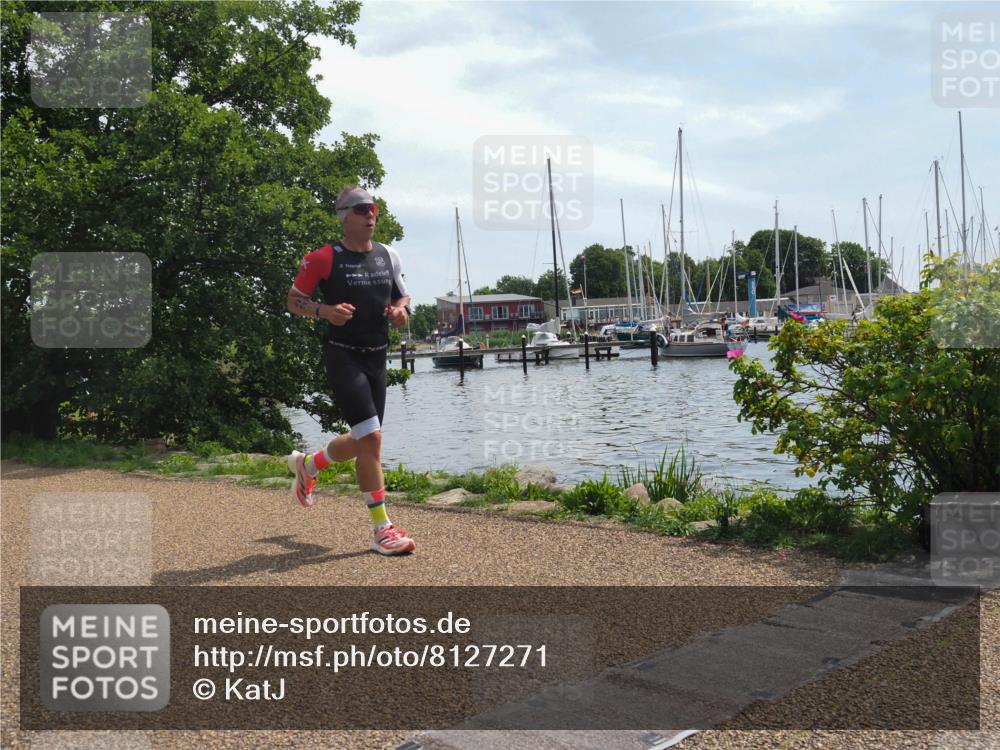 22.06.2025 - Viking Triathlon KatJ http://msf.ph/oto/8127271 22.06.2025 13:11:31 Laufen 491 meine-sportfotos.de