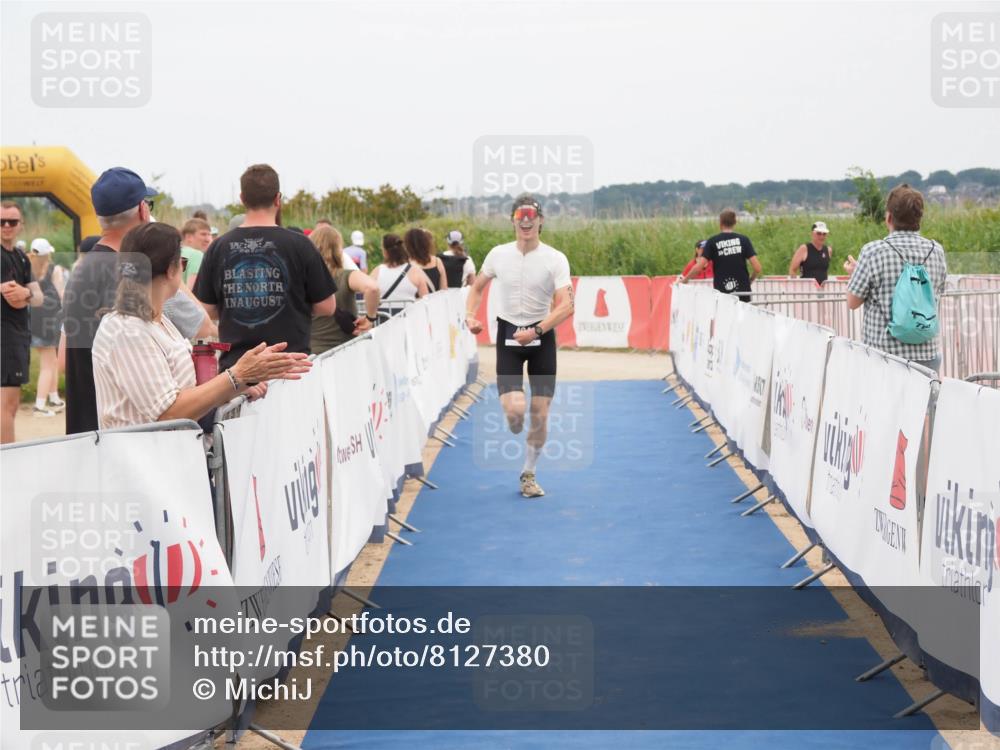22.06.2025 - Viking Triathlon MichiJ http://msf.ph/oto/8127380 22.06.2025 15:19:16 Ziel 494 meine-sportfotos.de