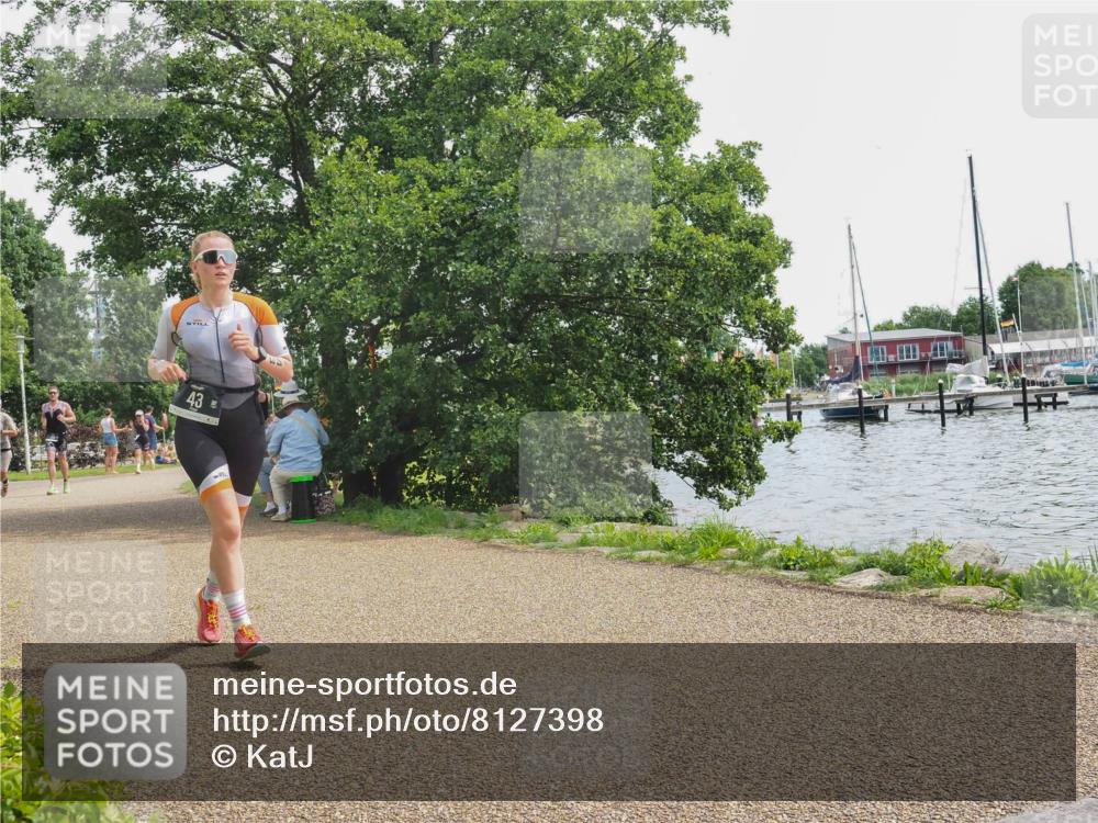 22.06.2025 - Viking Triathlon KatJ http://msf.ph/oto/8127398 22.06.2025 13:49:16 Laufen 43, 418 meine-sportfotos.de