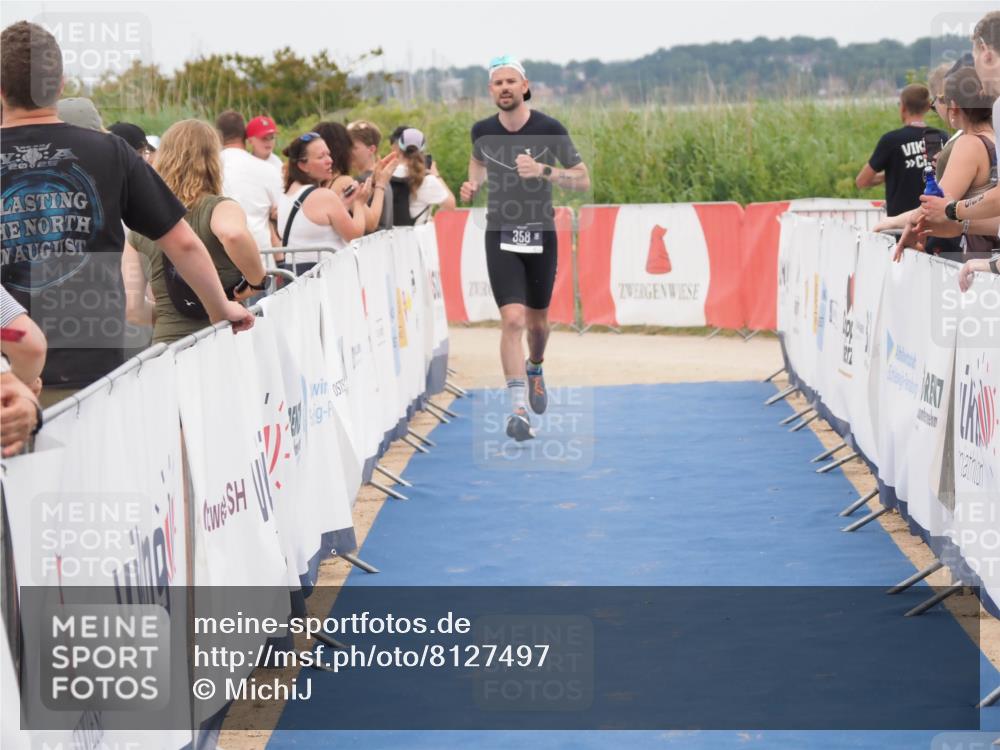 22.06.2025 - Viking Triathlon MichiJ http://msf.ph/oto/8127497 22.06.2025 15:19:25 Ziel 358 meine-sportfotos.de