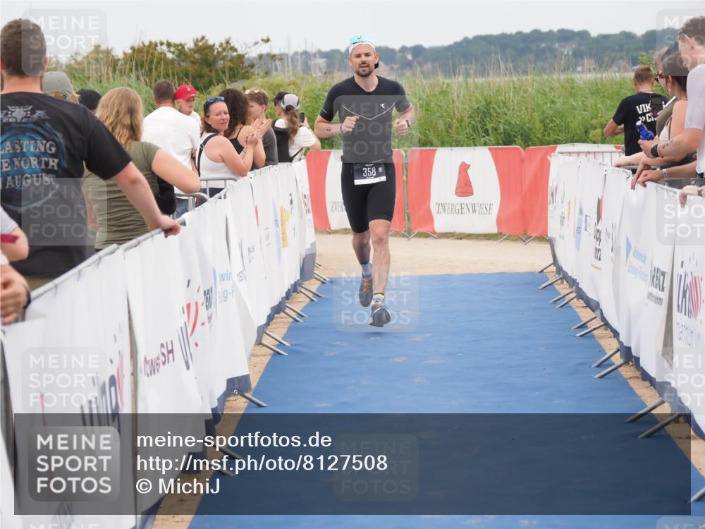 22.06.2025 - Viking Triathlon MichiJ http://msf.ph/oto/8127508 22.06.2025 15:19:26 Ziel 358 meine-sportfotos.de