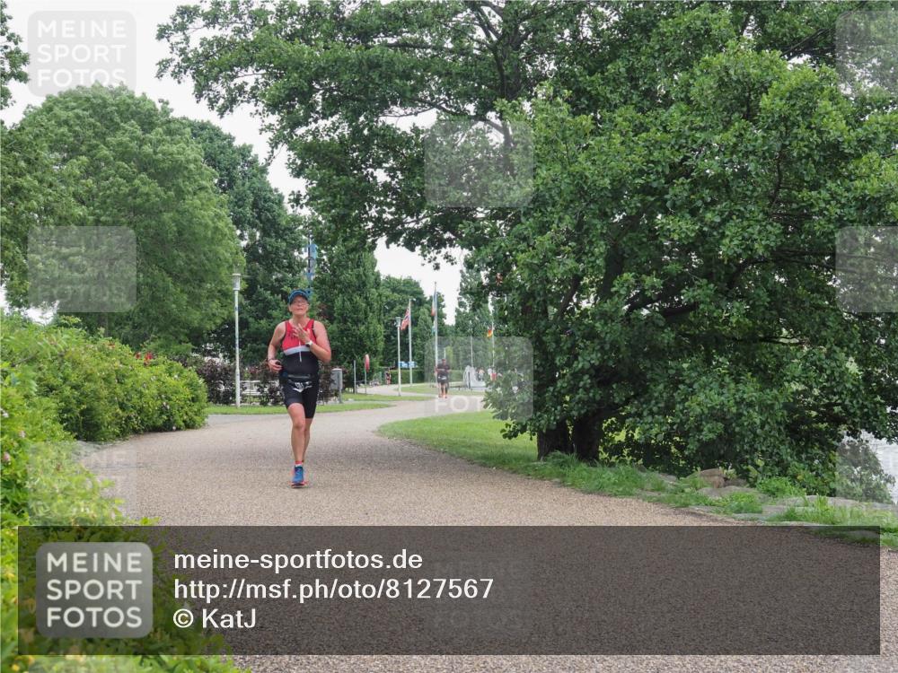 22.06.2025 - Viking Triathlon KatJ http://msf.ph/oto/8127567 22.06.2025 15:32:55 Laufen 131 meine-sportfotos.de