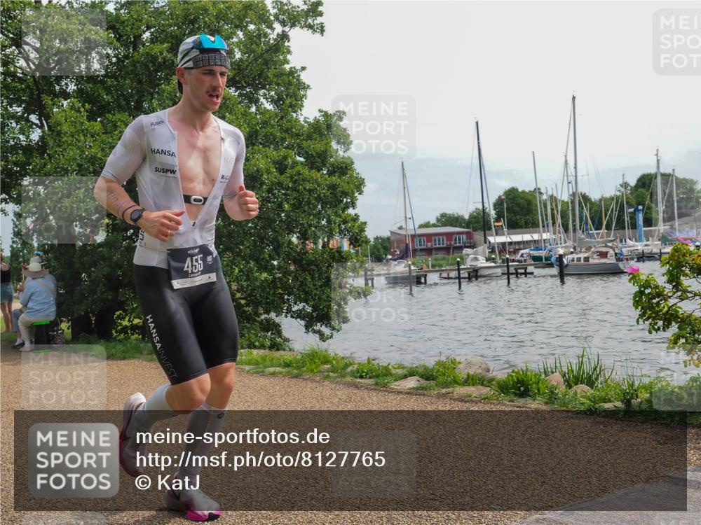 22.06.2025 - Viking Triathlon KatJ http://msf.ph/oto/8127765 22.06.2025 13:49:50 Laufen 233, 455 meine-sportfotos.de