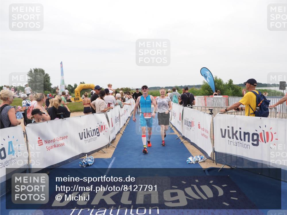 22.06.2025 - Viking Triathlon MichiJ http://msf.ph/oto/8127791 22.06.2025 15:25:12 Ziel 626 meine-sportfotos.de