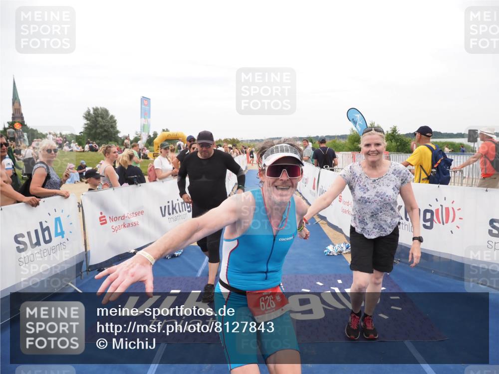 22.06.2025 - Viking Triathlon MichiJ http://msf.ph/oto/8127843 22.06.2025 15:25:17 Ziel 626 meine-sportfotos.de