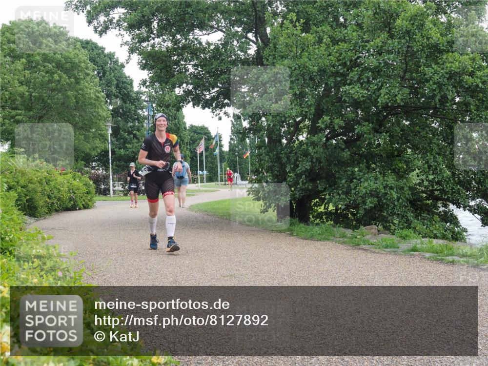 22.06.2025 - Viking Triathlon KatJ http://msf.ph/oto/8127892 22.06.2025 15:34:41 Laufen 425 meine-sportfotos.de