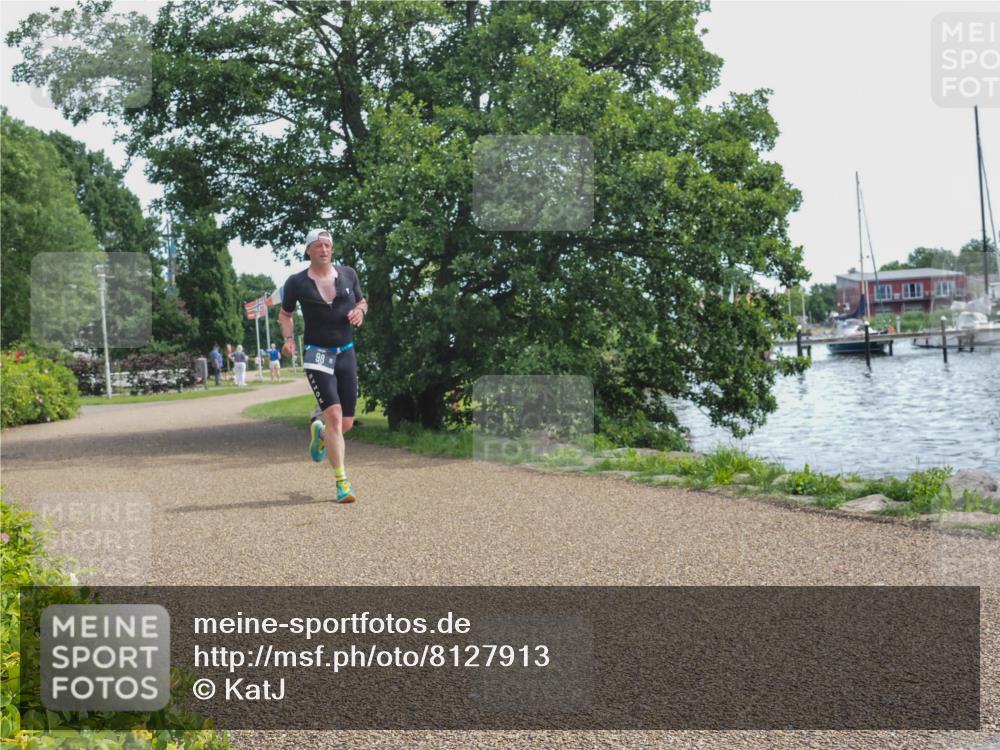 22.06.2025 - Viking Triathlon KatJ http://msf.ph/oto/8127913 22.06.2025 13:13:00 Laufen 98 meine-sportfotos.de