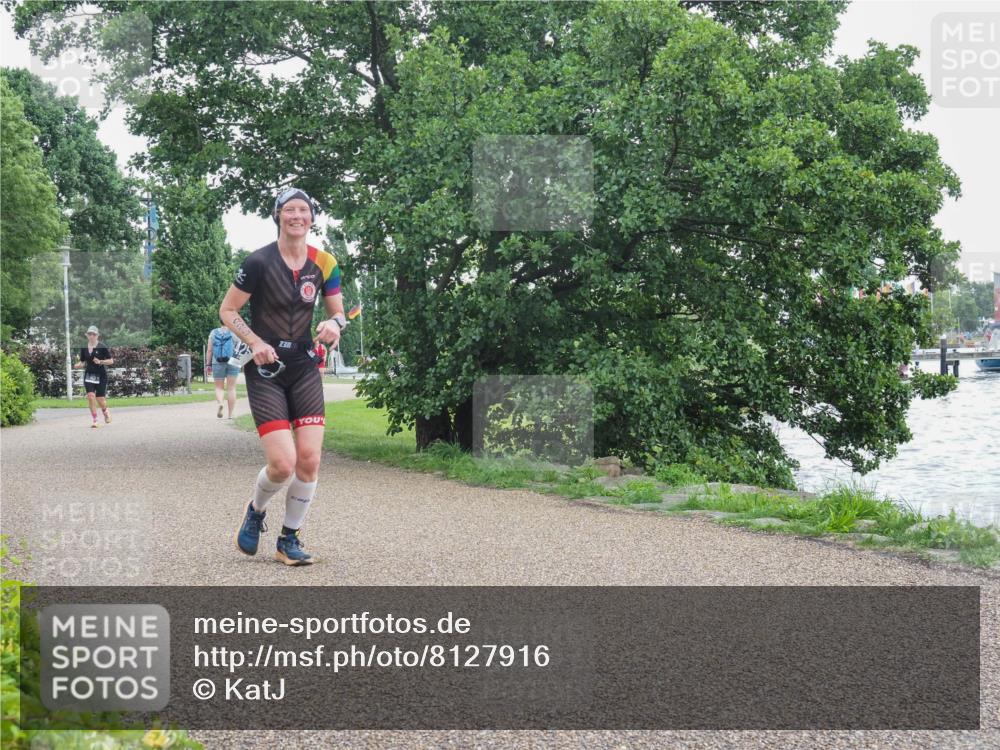 22.06.2025 - Viking Triathlon KatJ http://msf.ph/oto/8127916 22.06.2025 15:34:42 Laufen 425 meine-sportfotos.de