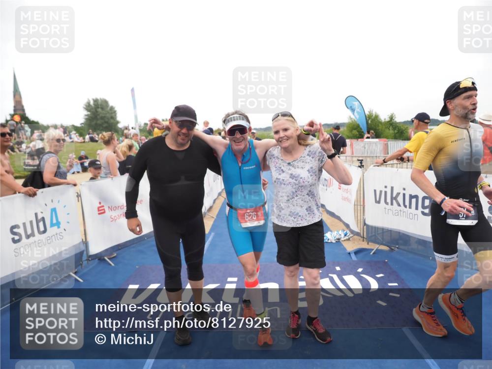 22.06.2025 - Viking Triathlon MichiJ http://msf.ph/oto/8127925 22.06.2025 15:25:26 Ziel 91, 394 meine-sportfotos.de