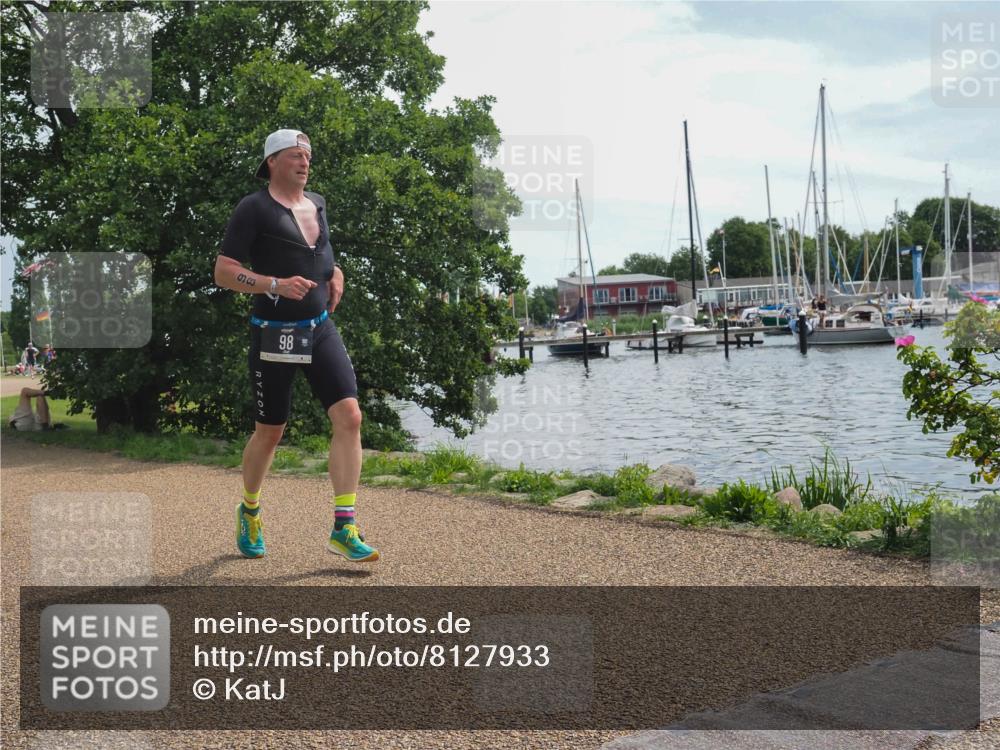 22.06.2025 - Viking Triathlon KatJ http://msf.ph/oto/8127933 22.06.2025 13:13:01 Laufen 98 meine-sportfotos.de